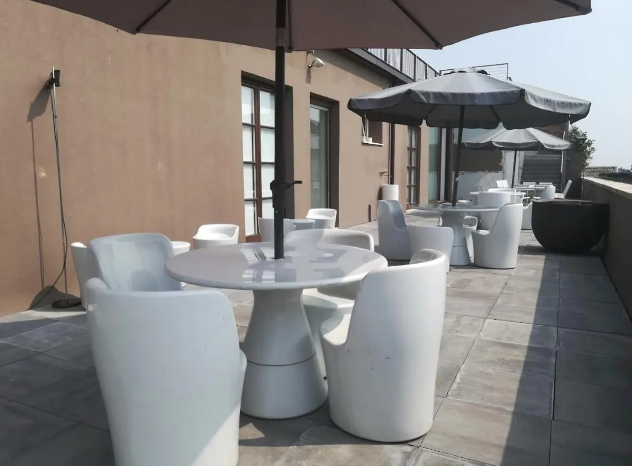 Central Penthouse 5 Min From Duomo Di Milano Apartamento